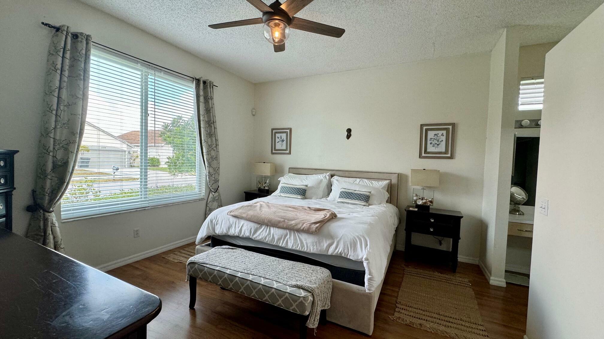 Property Photo:  1110 Aviary Road  FL 33414 