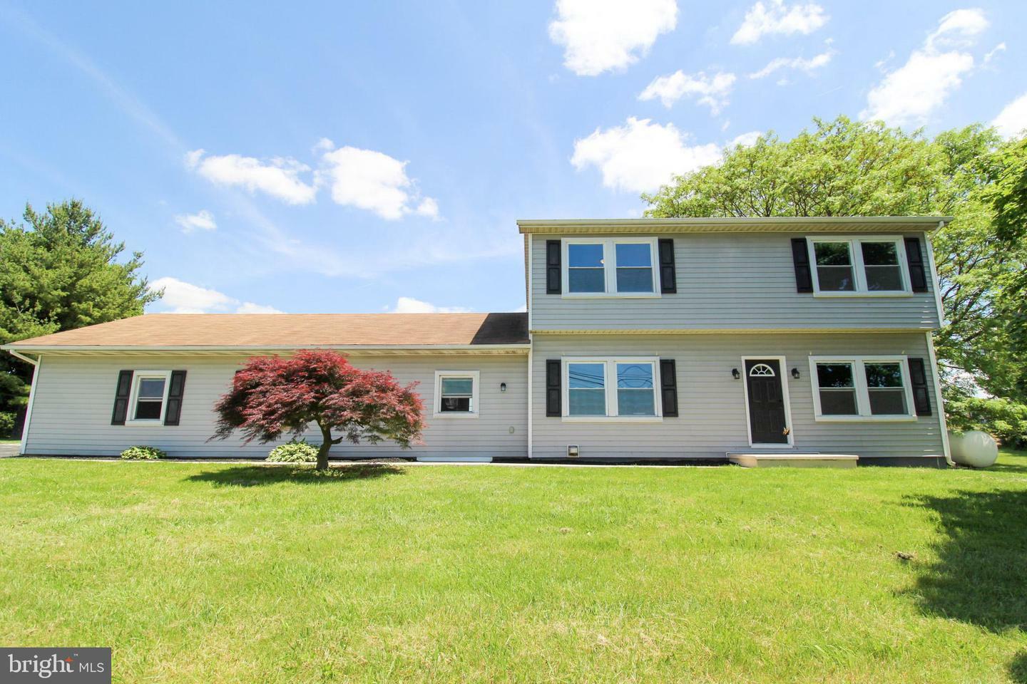 Property Photo:  690 Winterstown Road  PA 17356 
