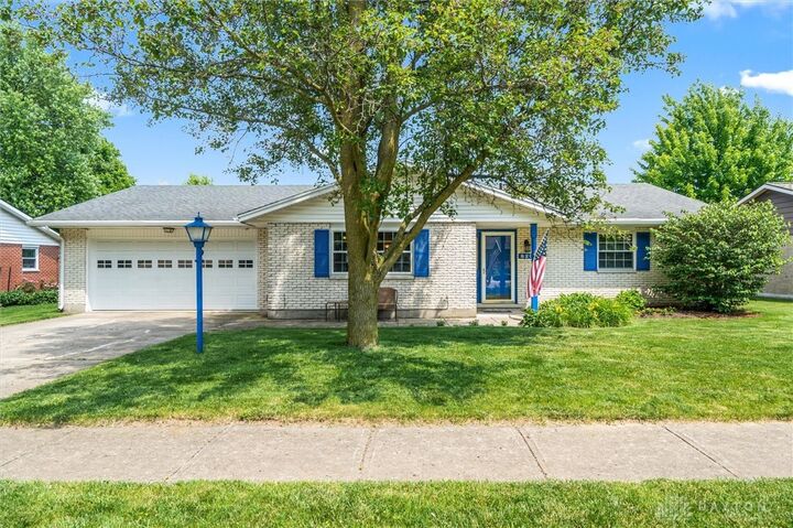 820 Hawthorne Drive  Tipp City OH 45371 photo