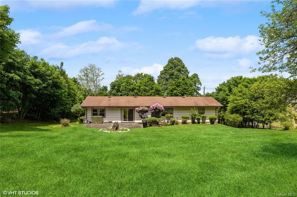 Property Photo:  980 Chestnut Ridge Road  NY 10977 