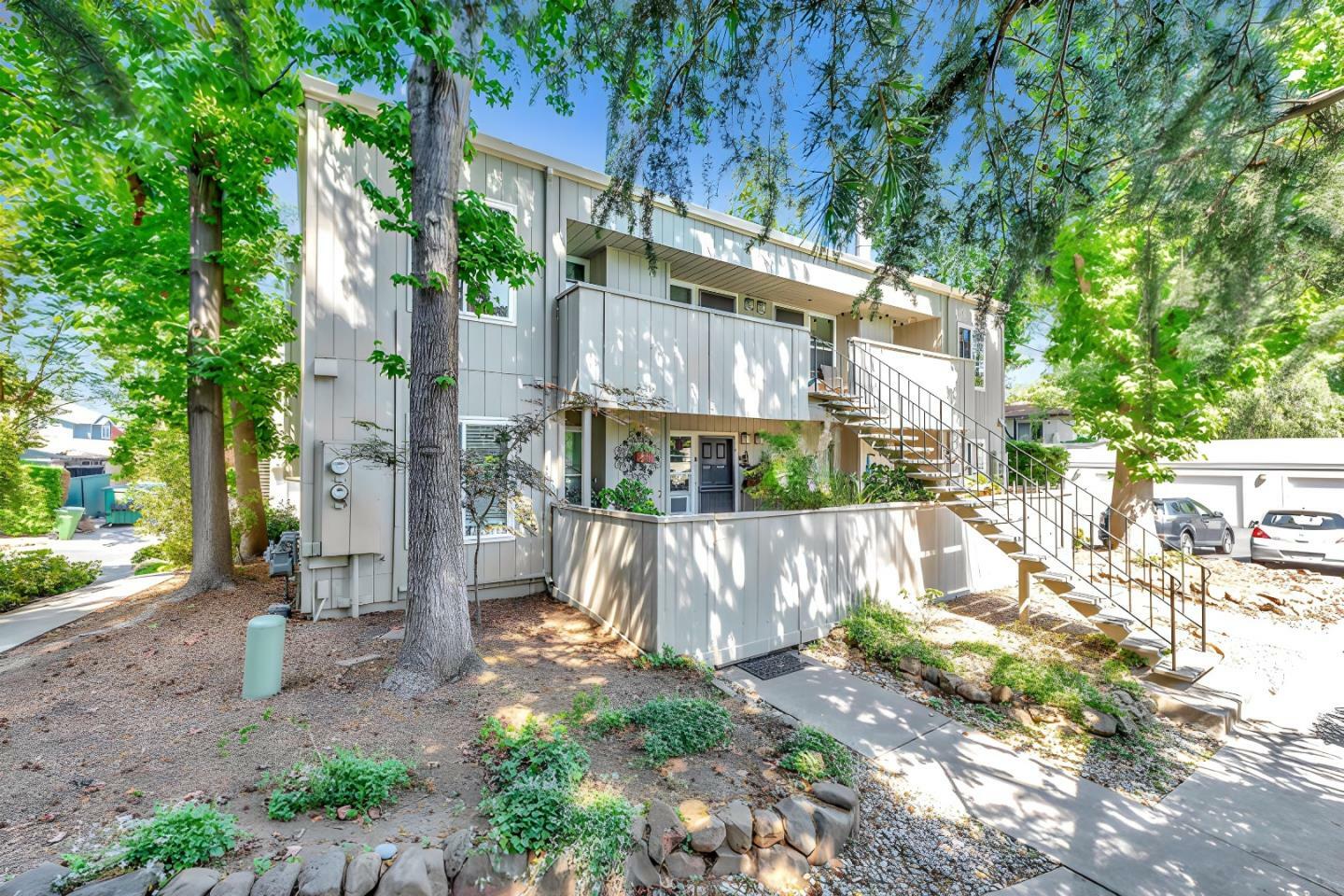 Property Photo:  907 Apricot Avenue A  CA 95008 