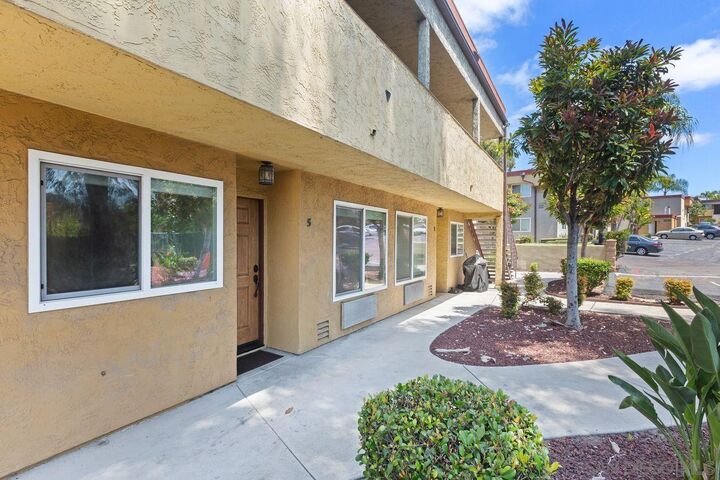 Property Photo:  1631 Bayview Heights Dr 5  CA 92105 