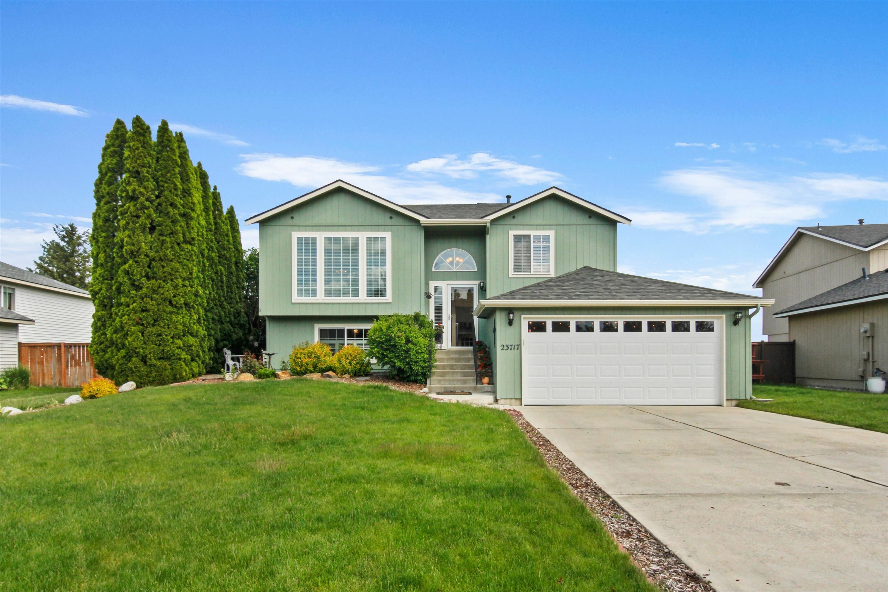 Property Photo:  23717 E Maxwell Dr  WA 99019 