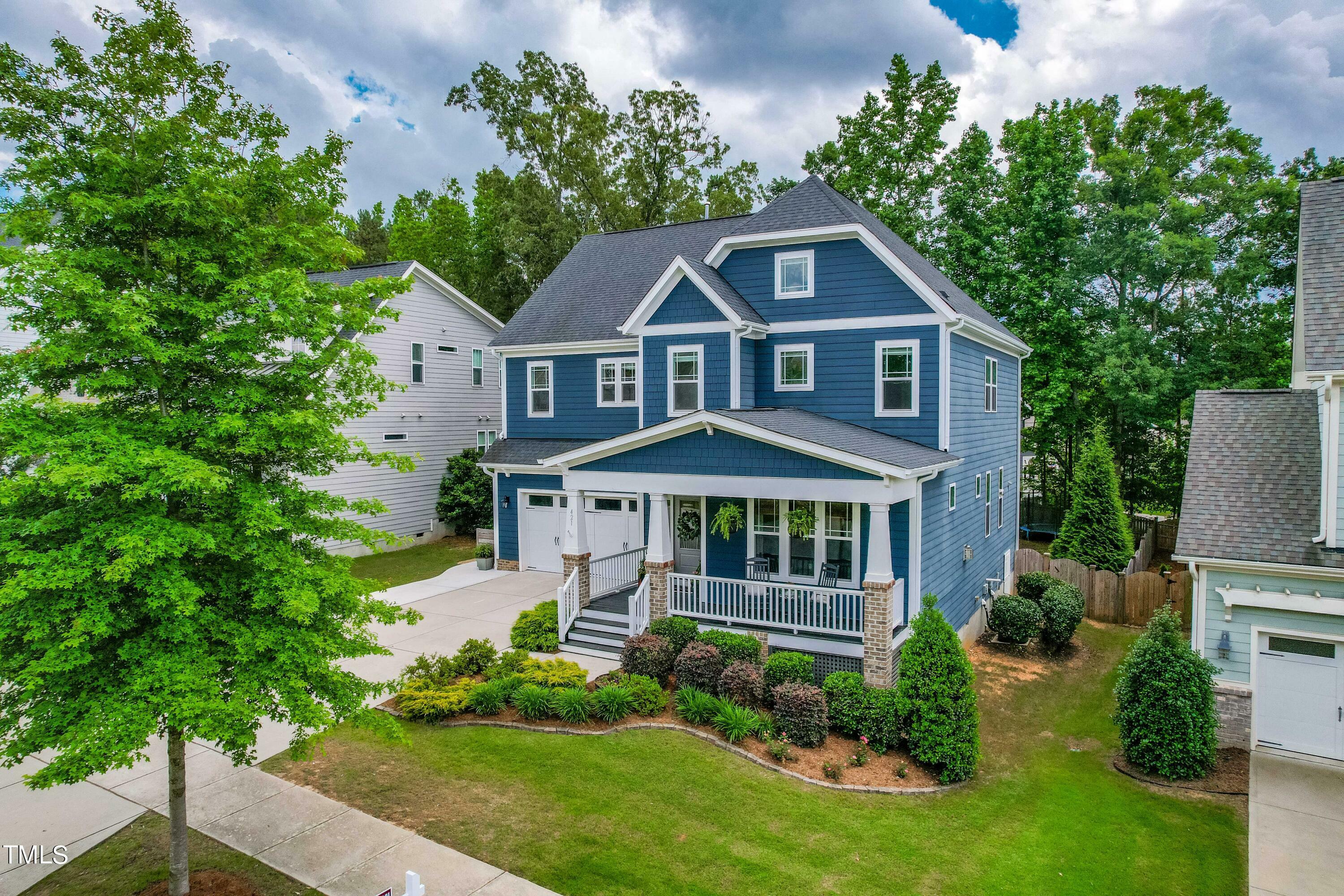 Property Photo: 421 Skybluff Circle NC 27526