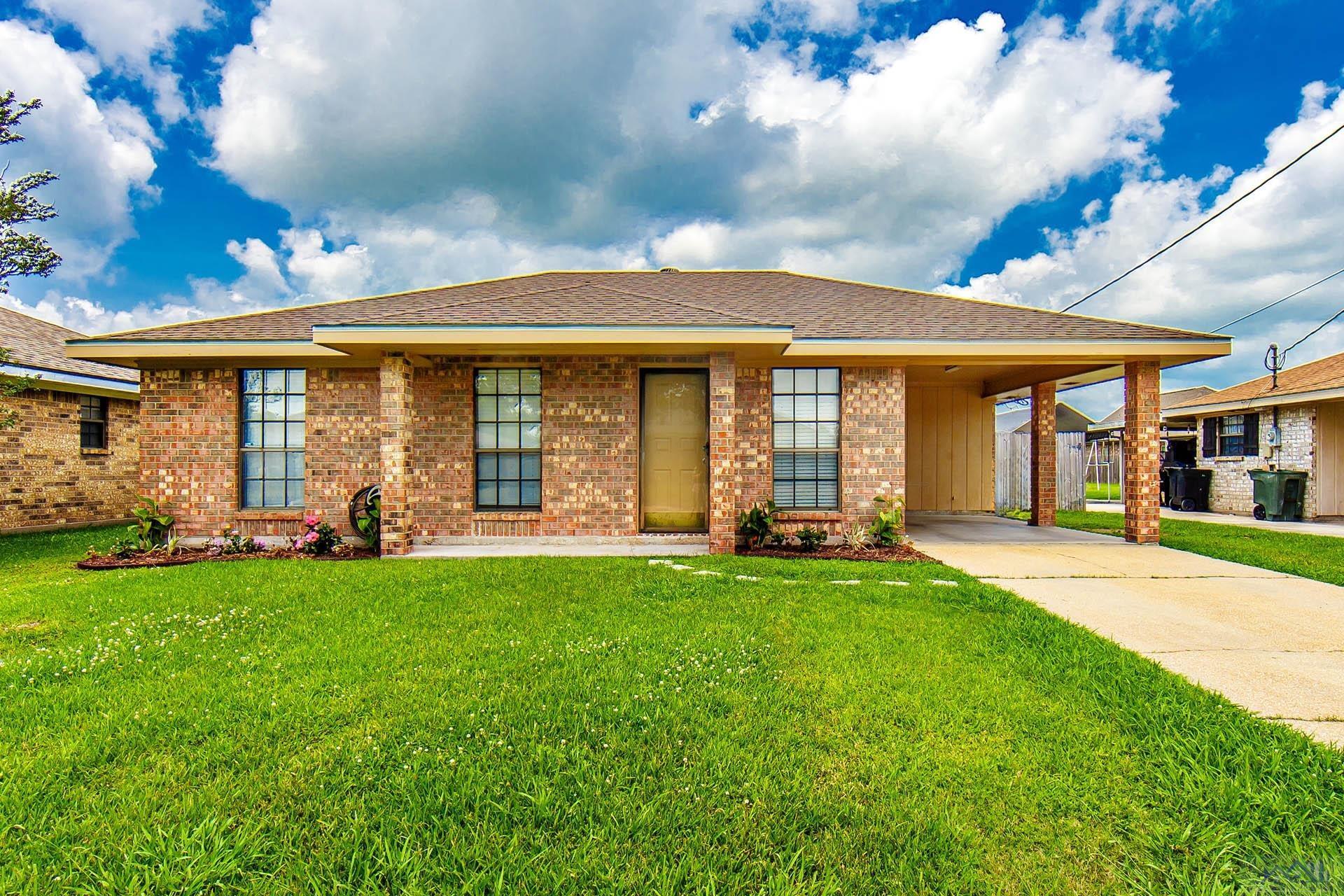 Property Photo: 515 Cascade Dr LA 70364