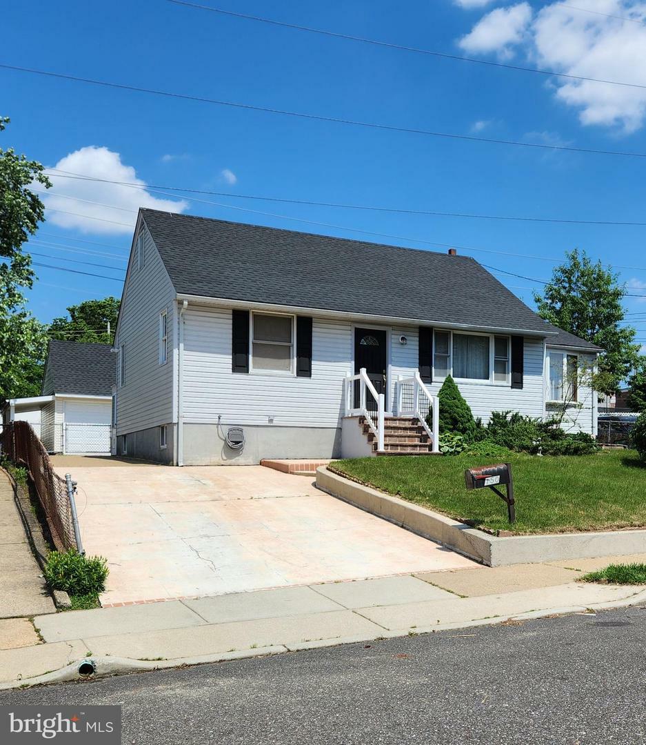 Property Photo:  150 S Oakland Avenue  NJ 08078 