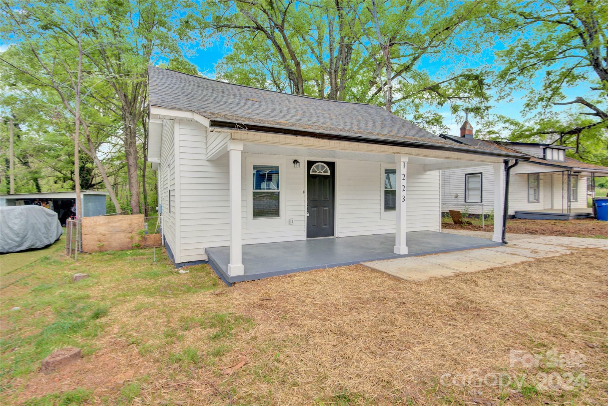 Property Photo:  1223 4th Street  NC 28677 