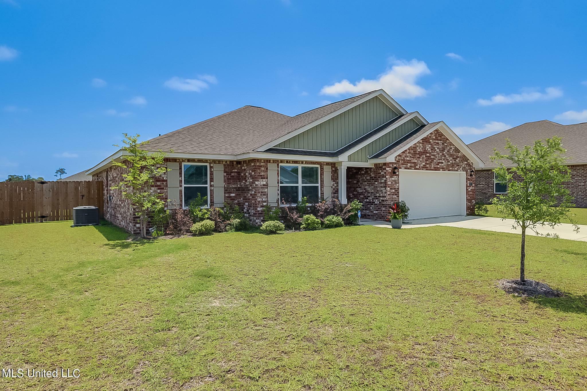 Property Photo:  1071 Enclave Circle  MS 39560 