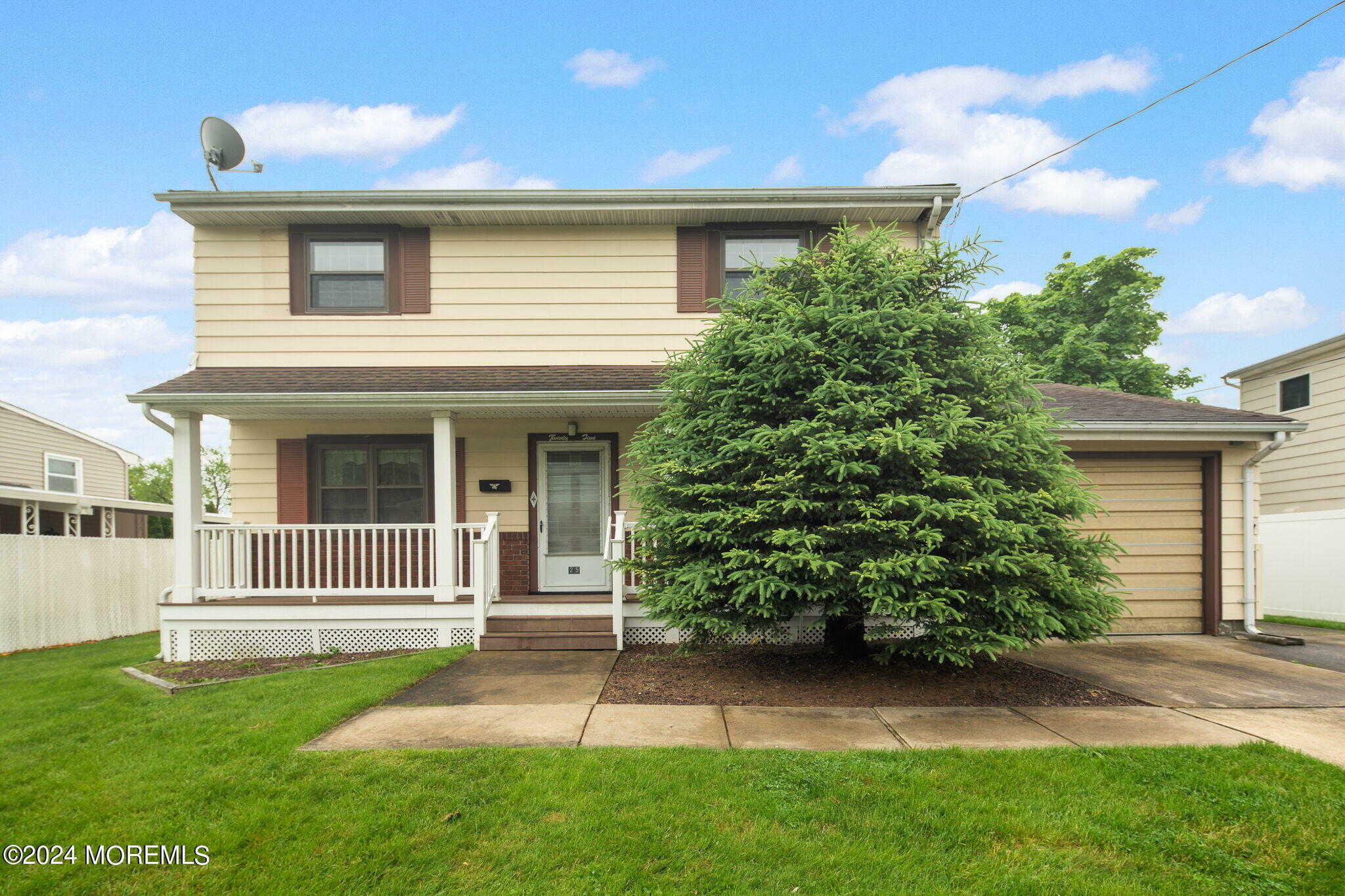 Property Photo:  25 Karl Drive  NJ 08857 