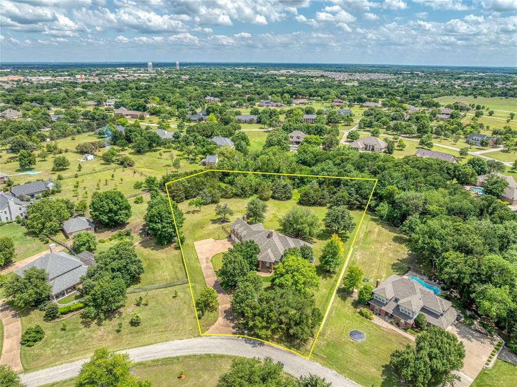 Property Photo:  3 Windy Meadow Court  TX 75454 