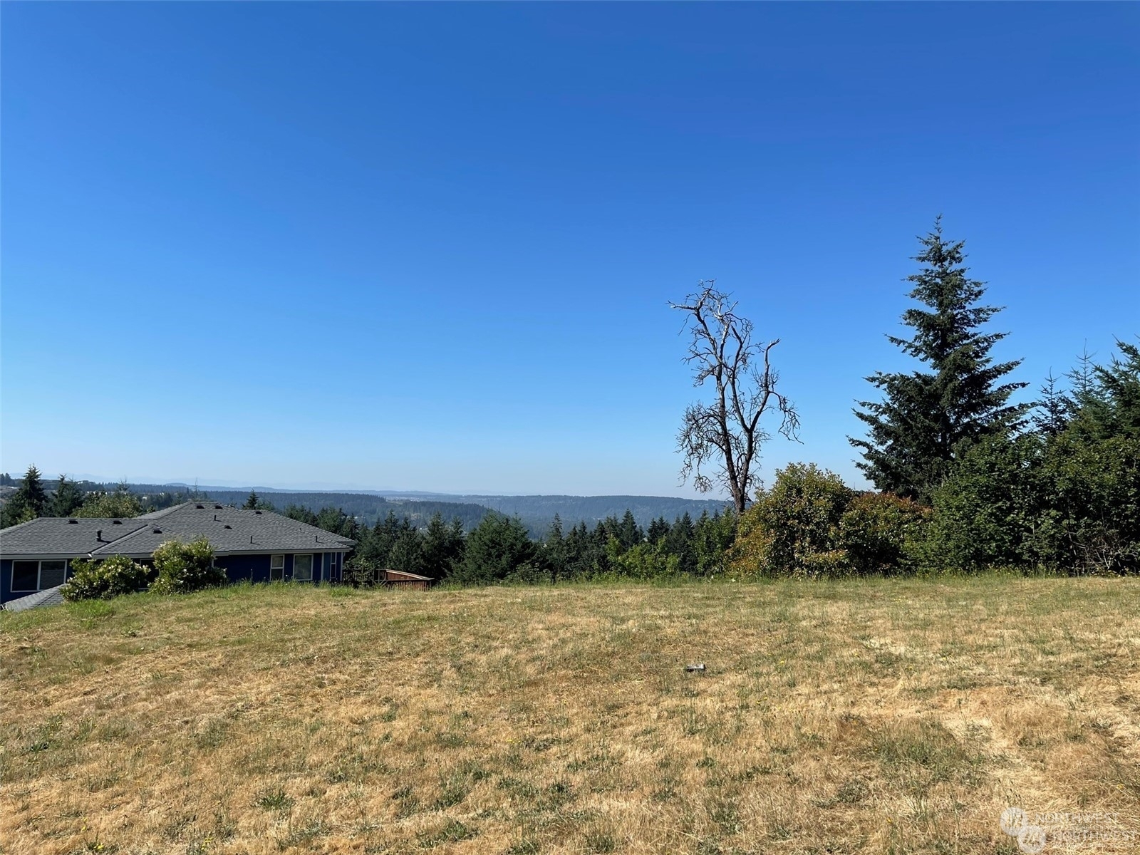 Property Photo:  18 Xx 85th Street E  WA 98391 