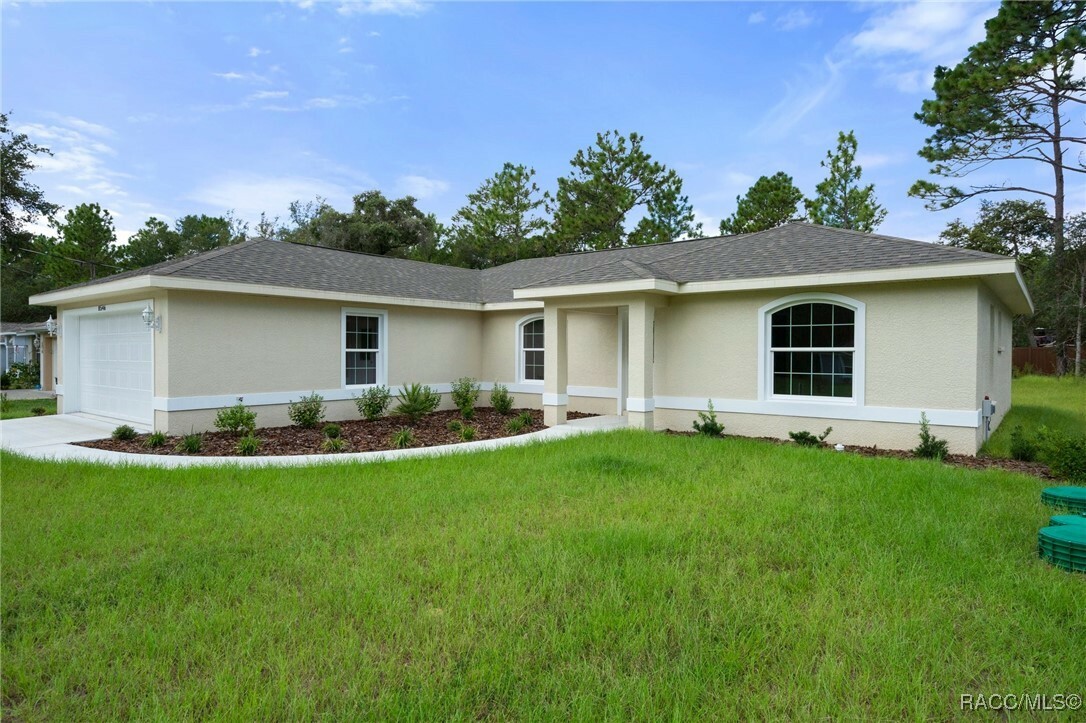 Property Photo:  8546 N Empire Avenue  FL 34433 