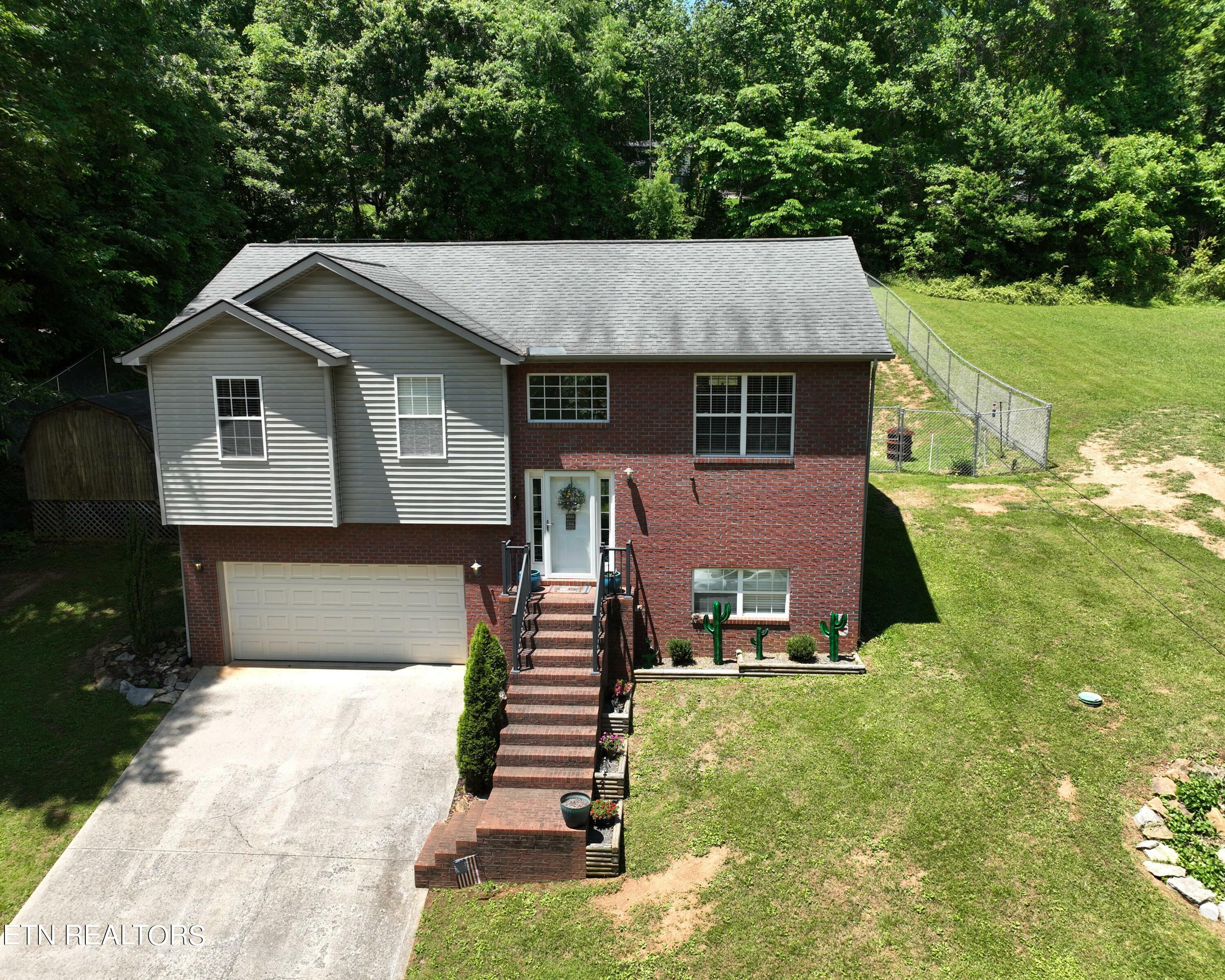 323 Forest Hills Drive  New Tazewell TN 37825 photo