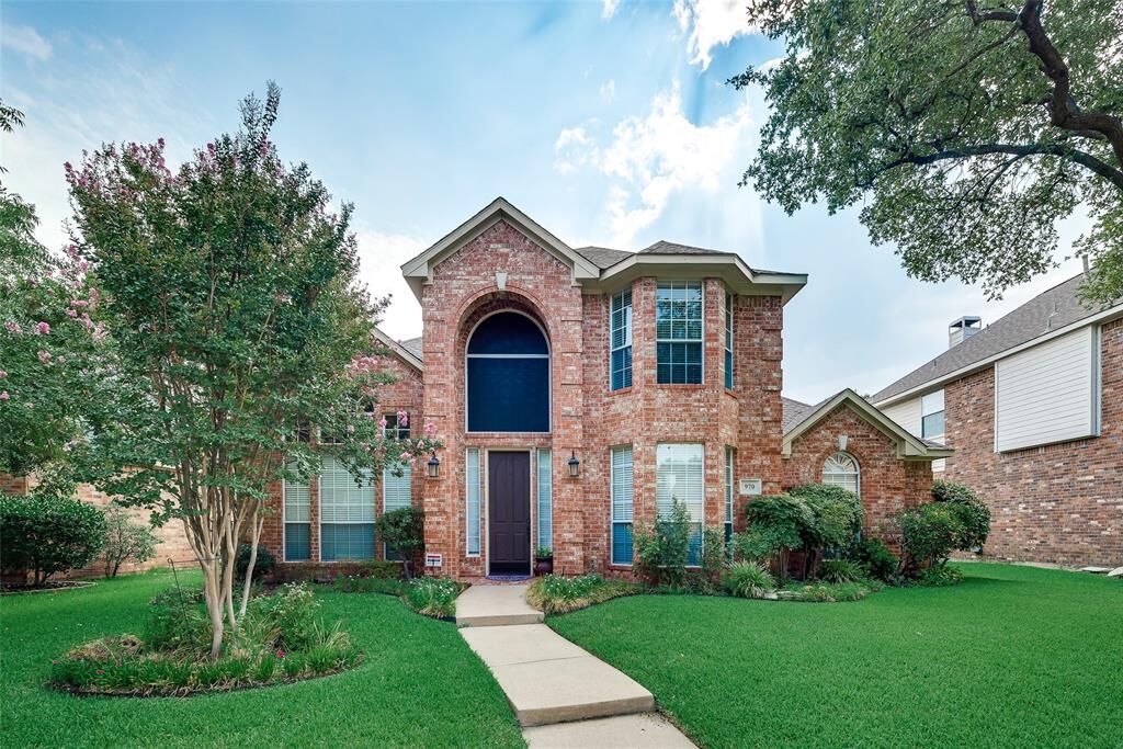 Property Photo: 970 Burns Crossing TX 75019