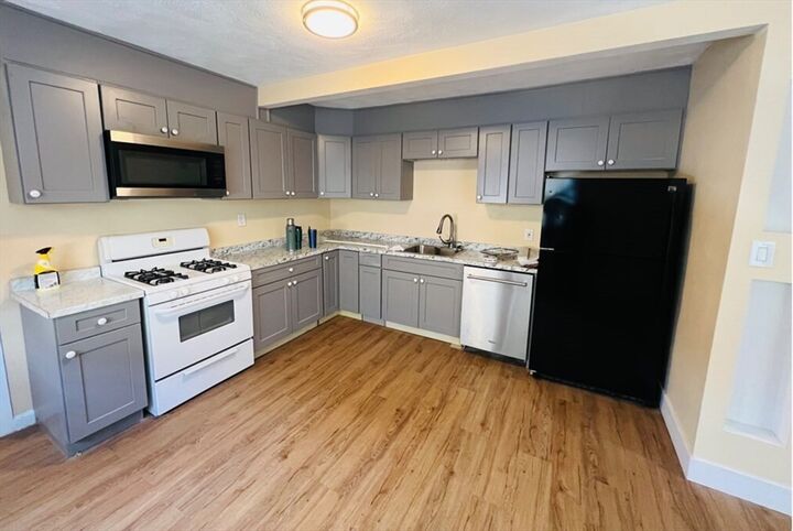 Property Photo: 14 Cabot St 1 MA 02139