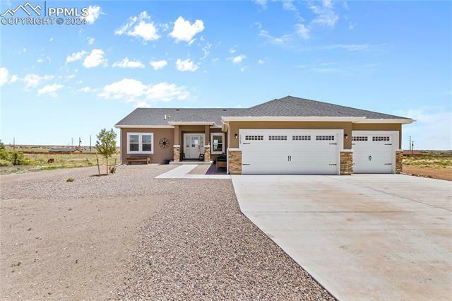 Property Photo:  1464 N Dailey Drive  CO 81007 