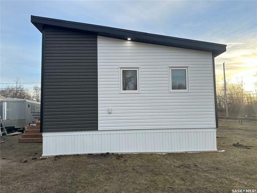 8 Triland Trailer Court  Lanigan SK S0K 2M0 photo