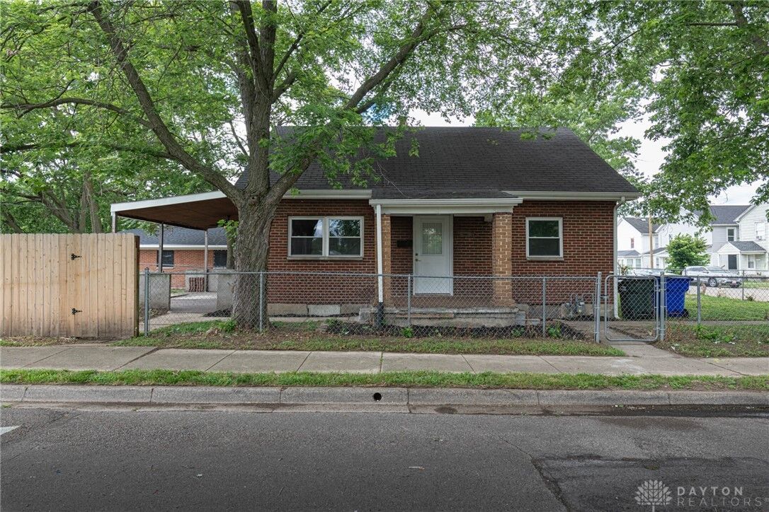 Property Photo:  1722 Mack Avenue  OH 45404 