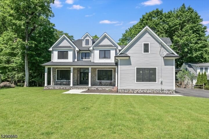 130 Mallinson St  Allendale Boro NJ 07401 photo