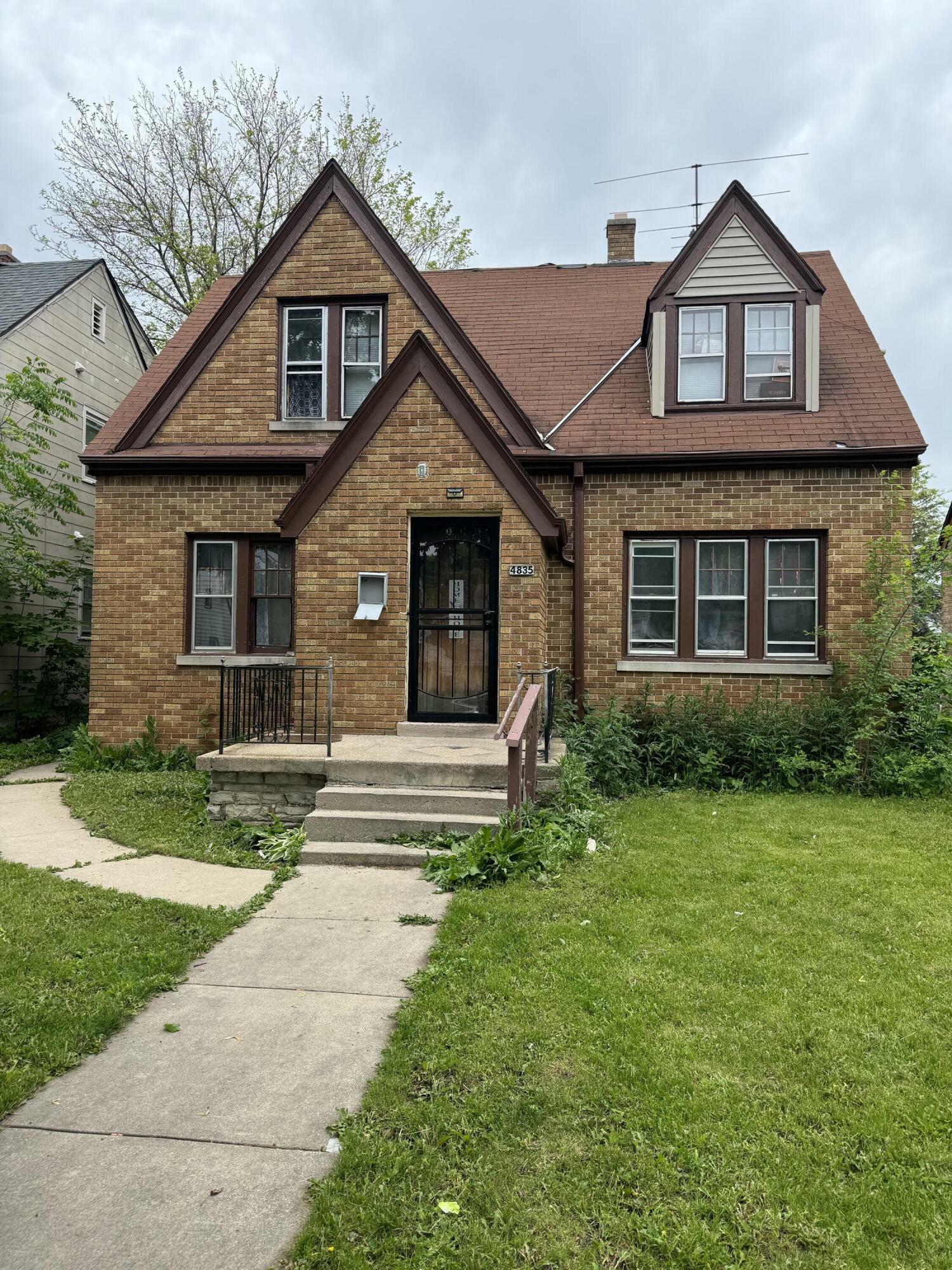 Property Photo:  4835 N 40th St  WI 53209 