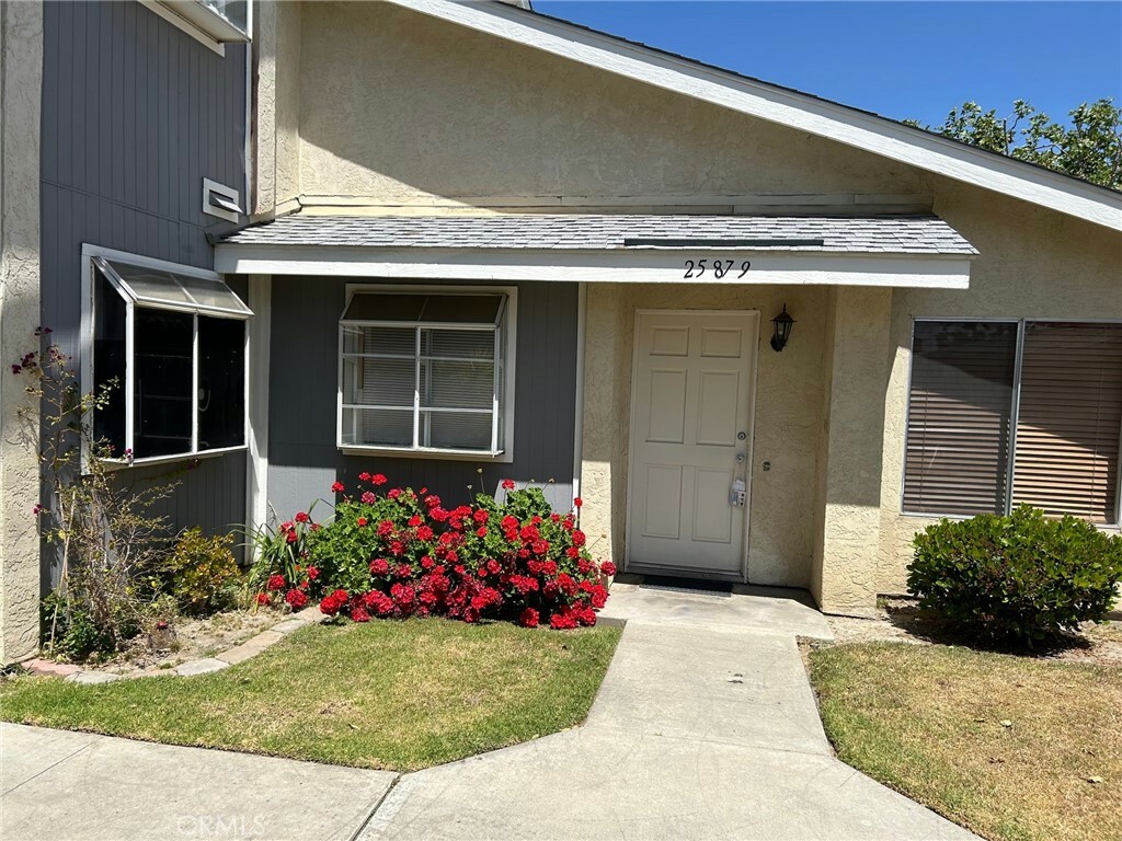 Property Photo:  25879 Baylor Way  CA 92544 