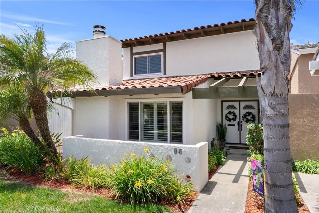 Property Photo:  68 Seacrest  CA 90803