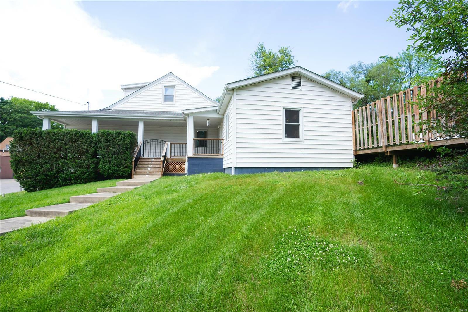 Property Photo:  518 S Charles Street  IL 62220 