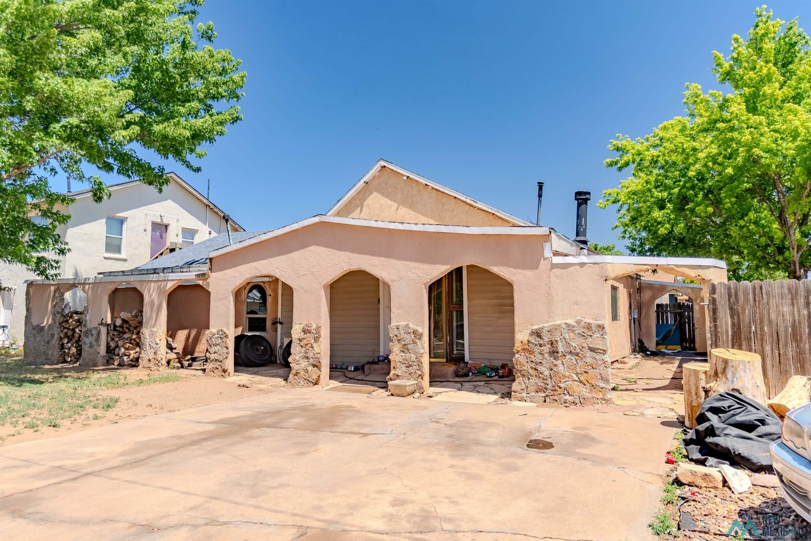 Property Photo:  1200 Axtell Street  NM 88101 