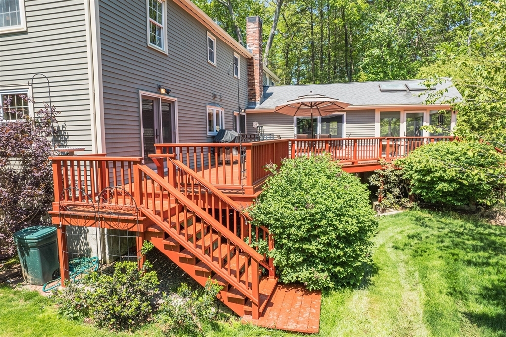 Property Photo:  7 Beechwood Circle  MA 01921 