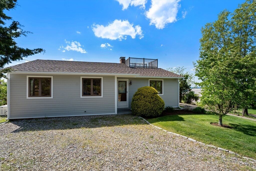 Property Photo:  9 Waterman Road  MA 01930 