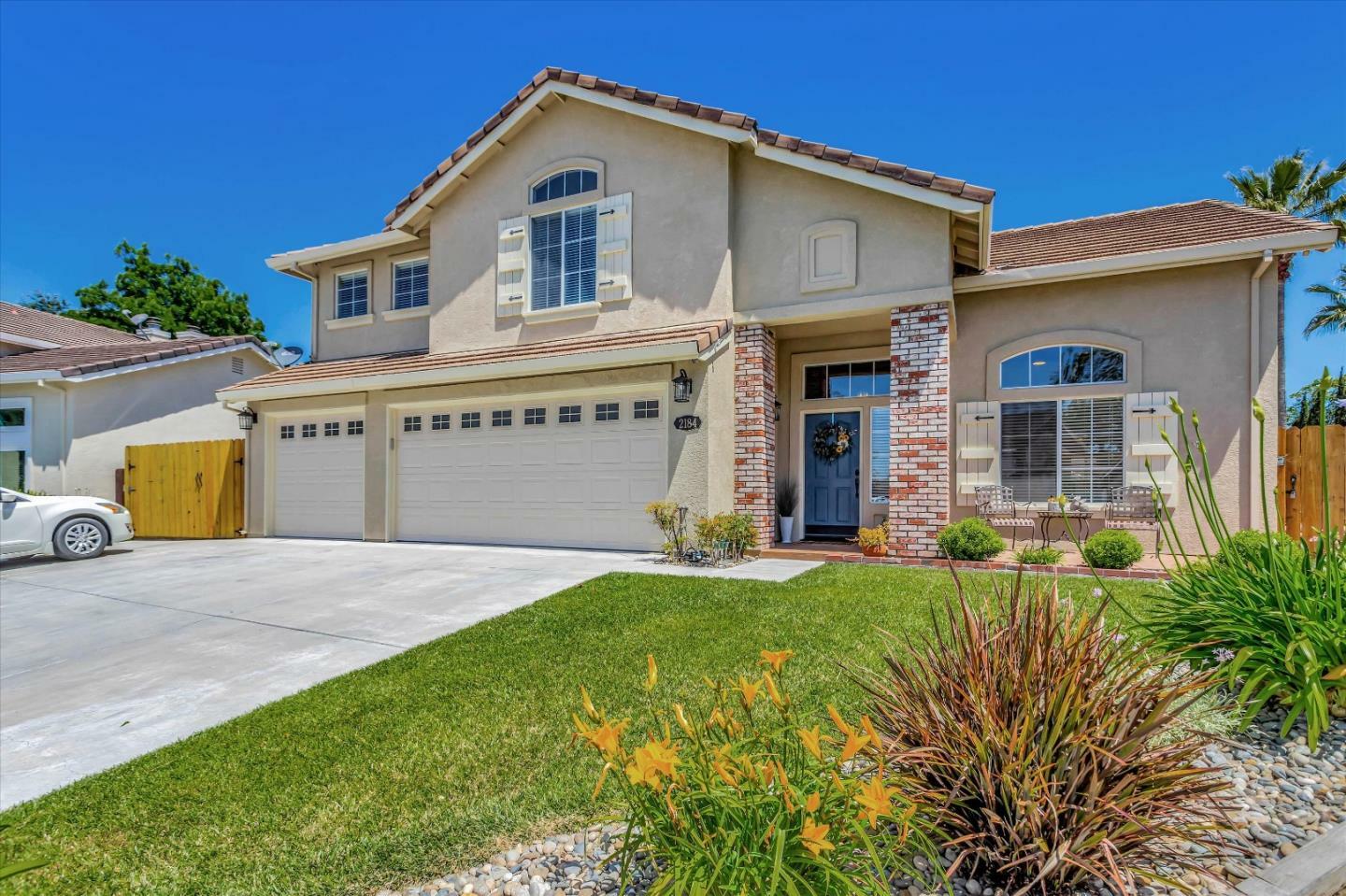 Property Photo:  2184 Beachwood Court  CA 95023 