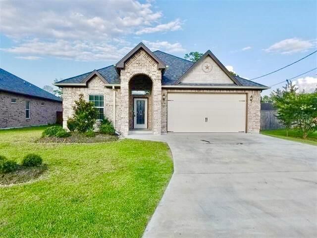 Property Photo:  106 Provost St.  TX 77611