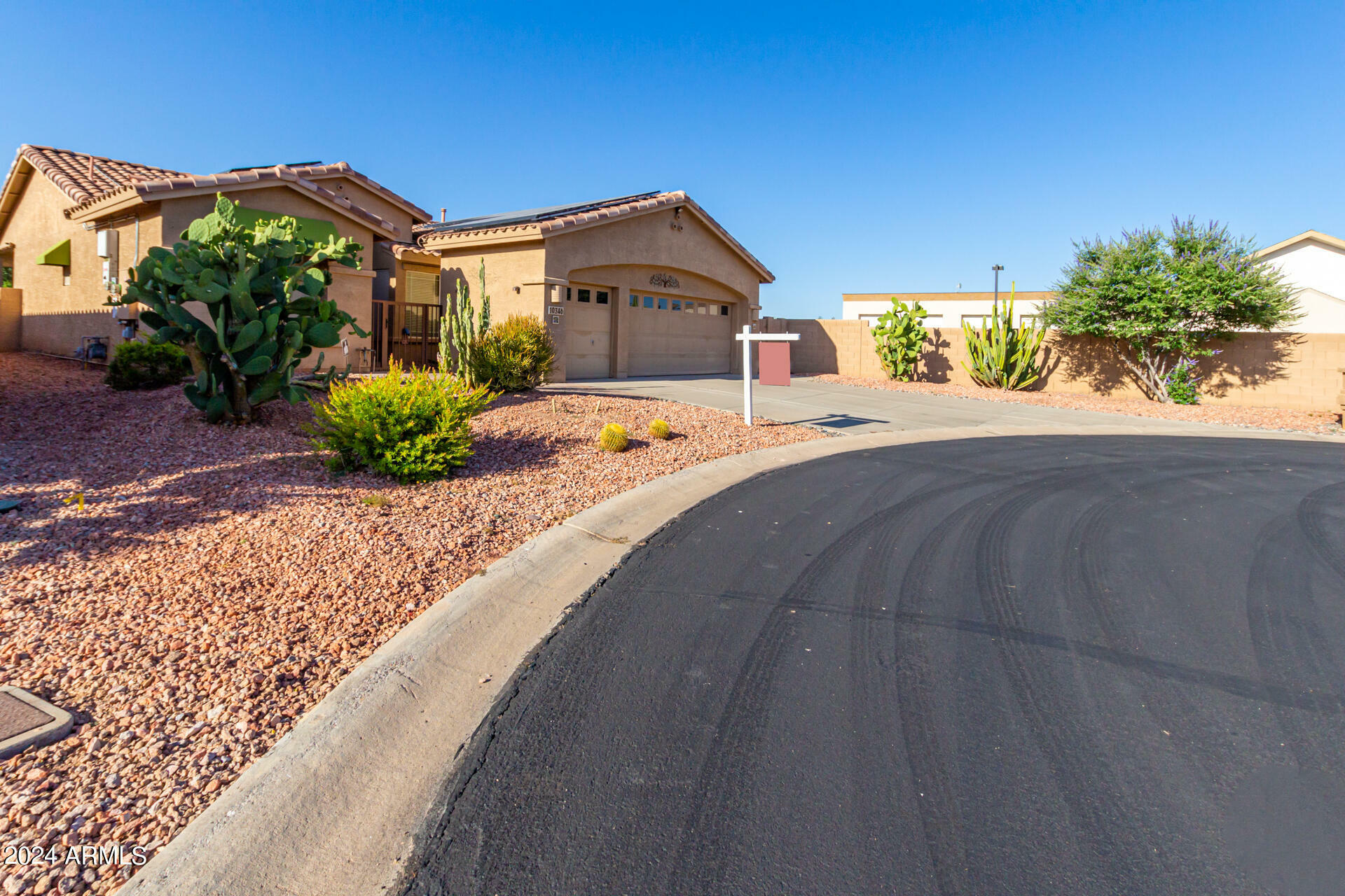 Property Photo: 10346 E Cherrywood Court AZ 85248