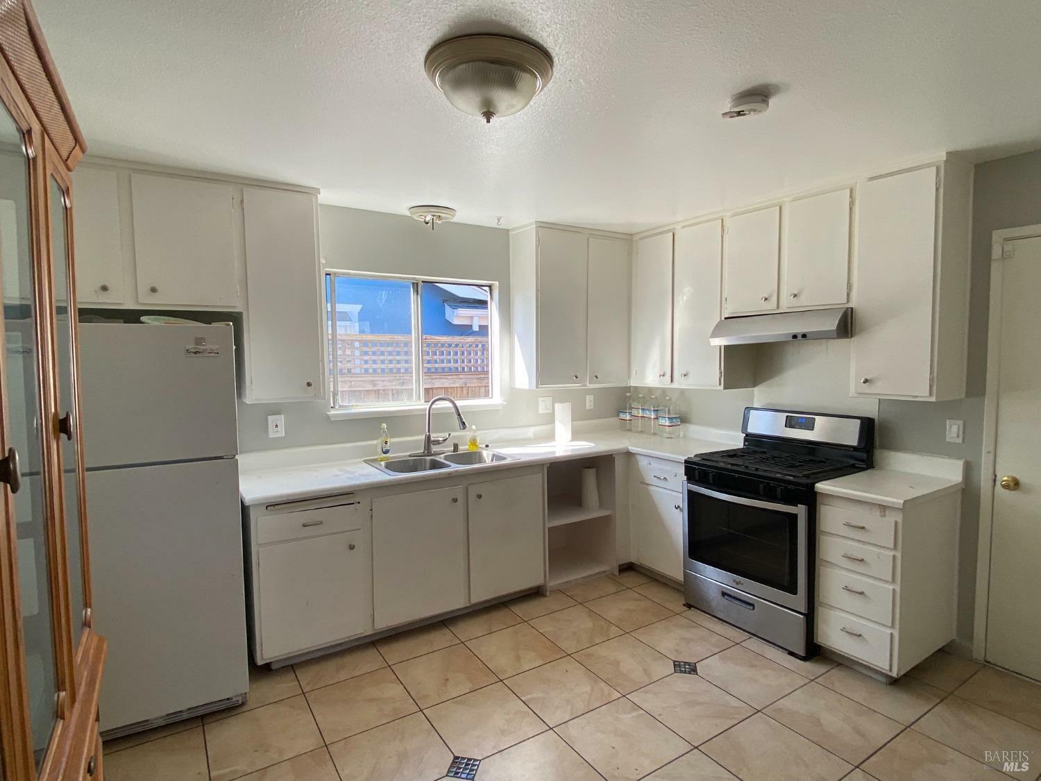 Property Photo:  804 Saint Francis Drive  CA 94954 