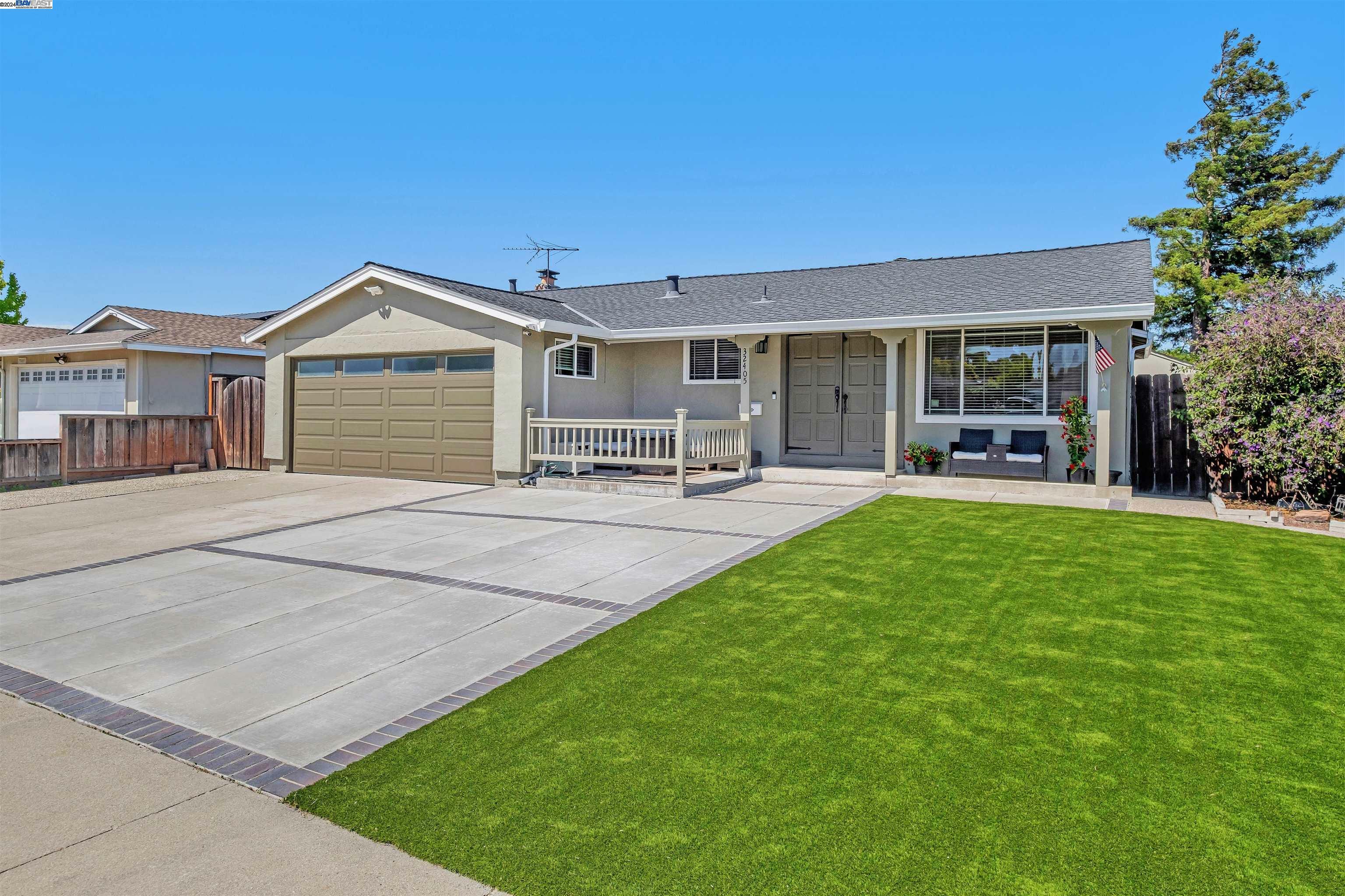 Property Photo:  32405 Elizabeth Way  CA 94587 