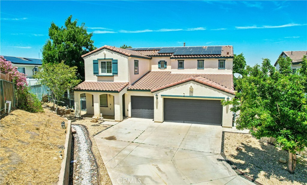 Property Photo: 745 Camino Real Avenue CA 93551