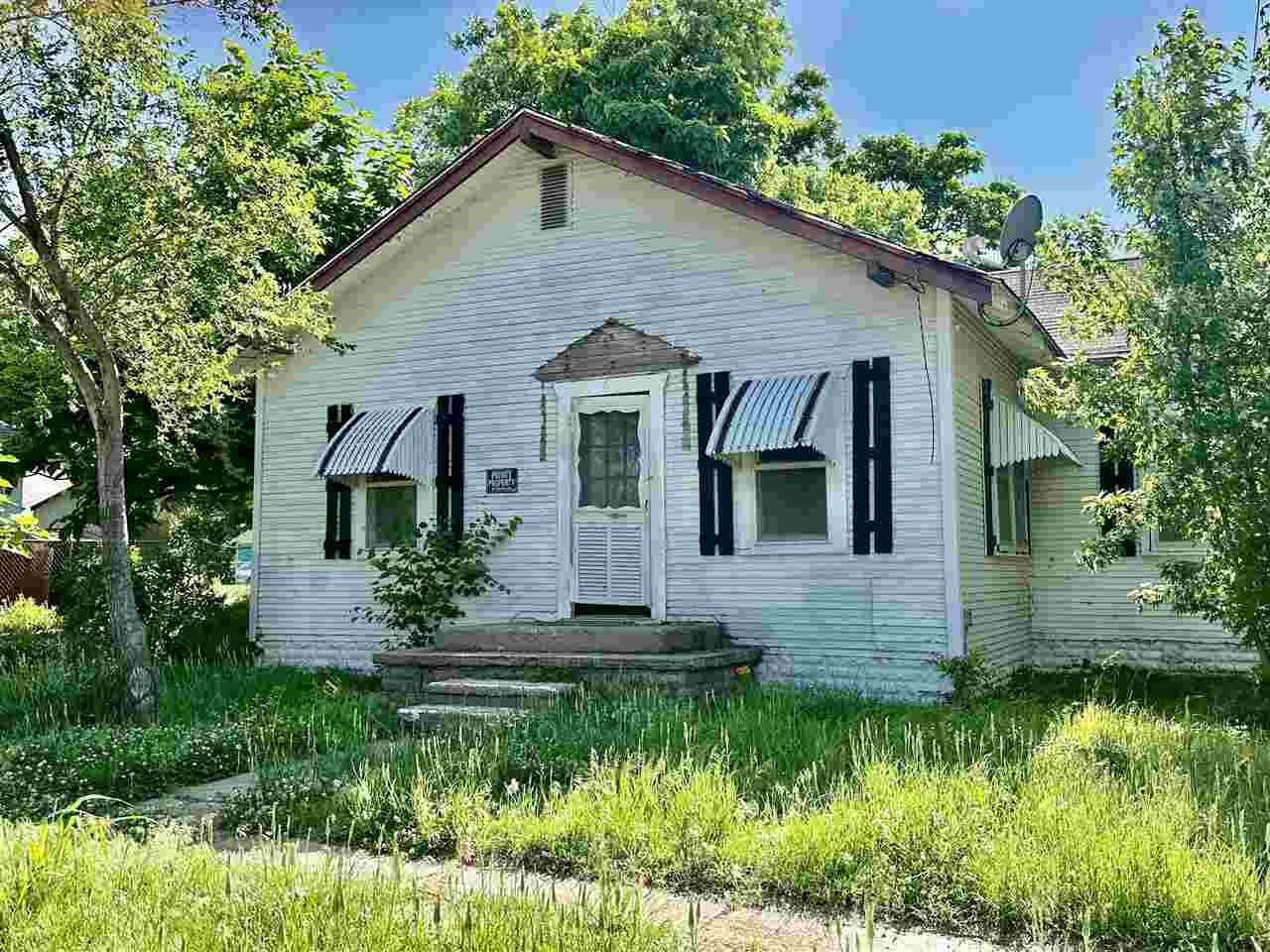 Property Photo:  309 N 6th  OK 74631 