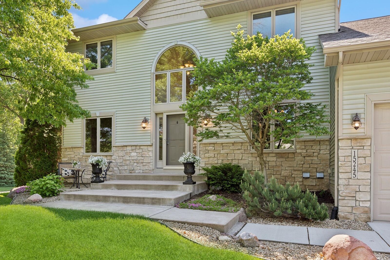 Property Photo:  15245 Swallow Street NW  MN 55304 