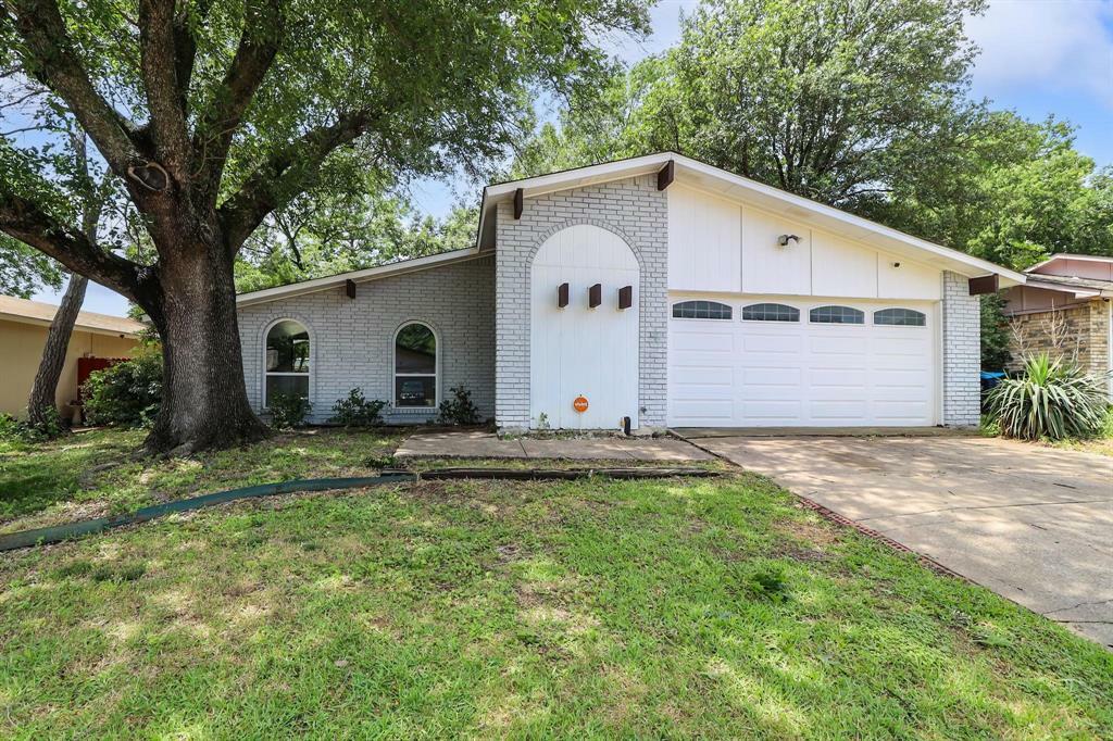 Property Photo:  1513 Burmeister Road  TX 76134 