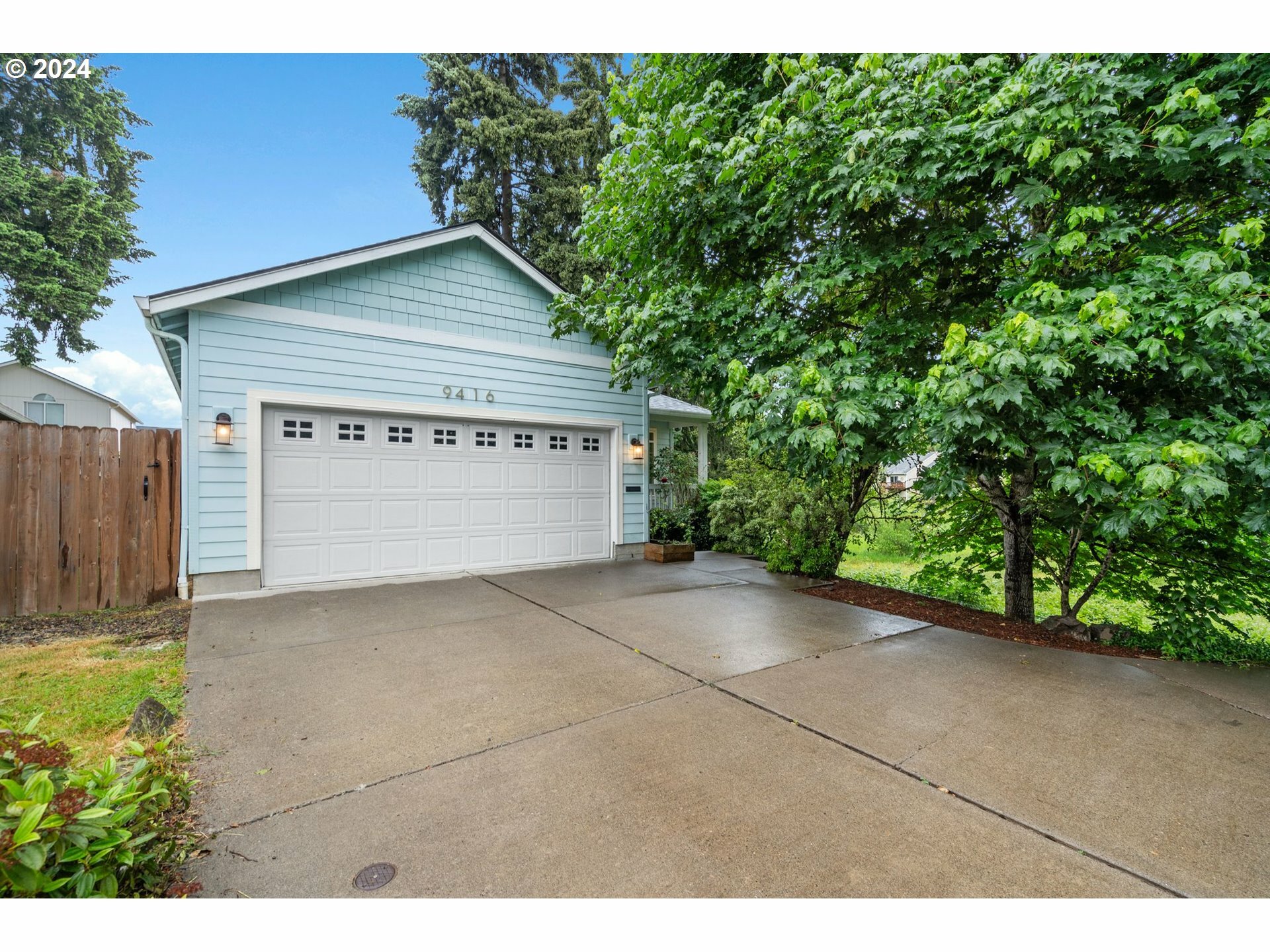 Property Photo:  9416 NE 29th Ct  WA 98665 