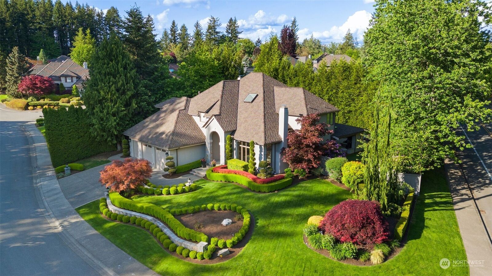 Property Photo:  2314 259th Place SE  WA 98075 