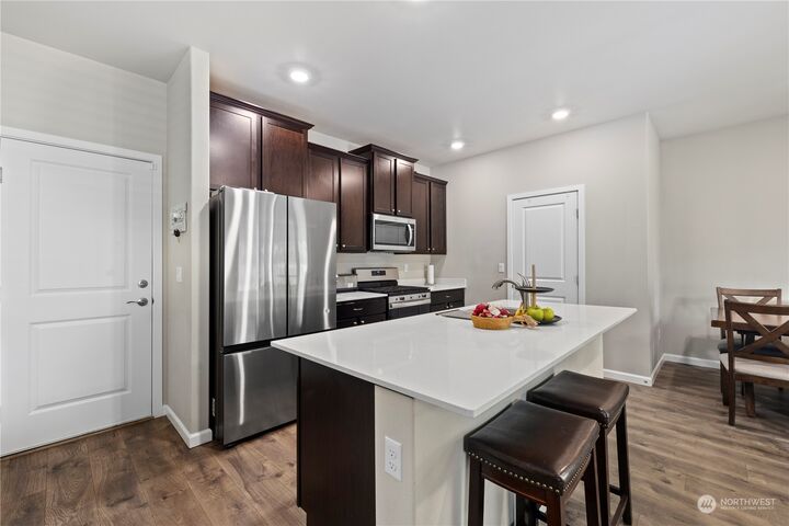 Property Photo: 8611 55th Place NE WA 98270