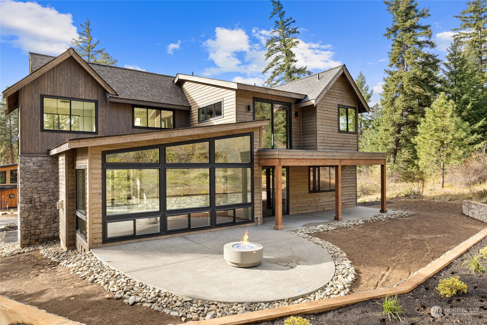 Property Photo:  2040 Coal Mine Way  WA 98922 