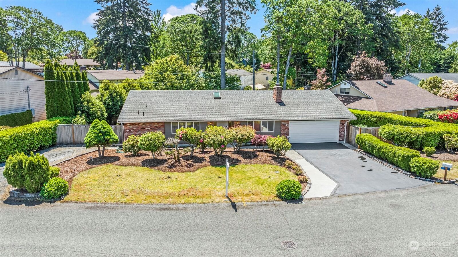 4 bed Lakewood home for sale 8012 Oakbrook Lane SW, Lakewood, WA 98498