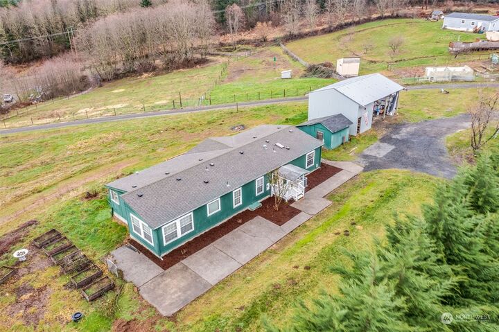 Property Photo:  41515 NE 114th Court  WA 98629 