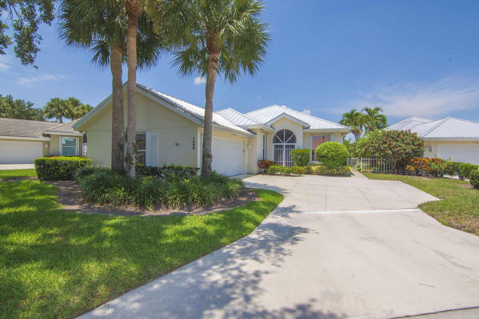 Property Photo:  2608 SW Greenwich Way  FL 34990 