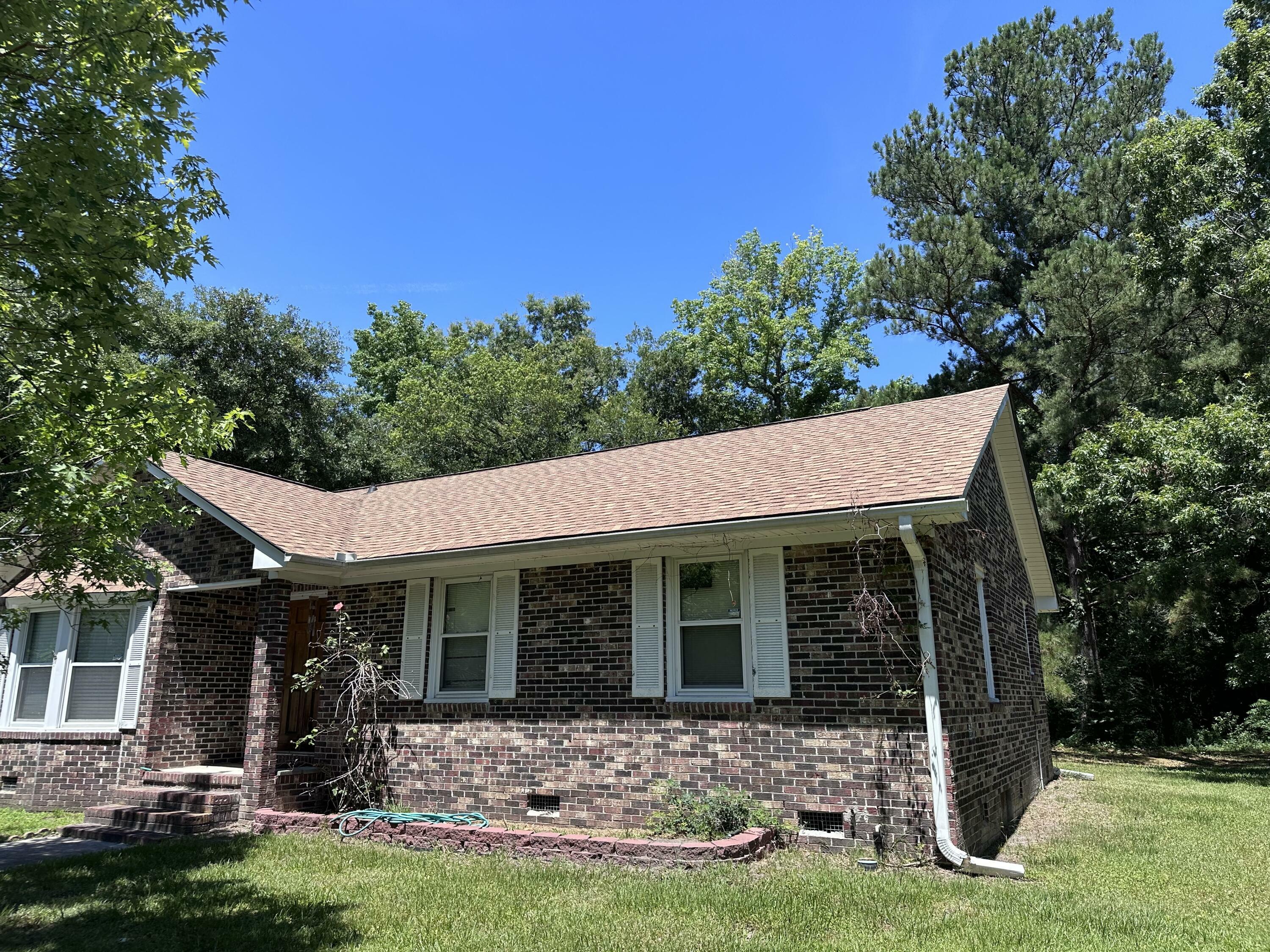 Property Photo:  212 Terry Avenue  SC 29485 