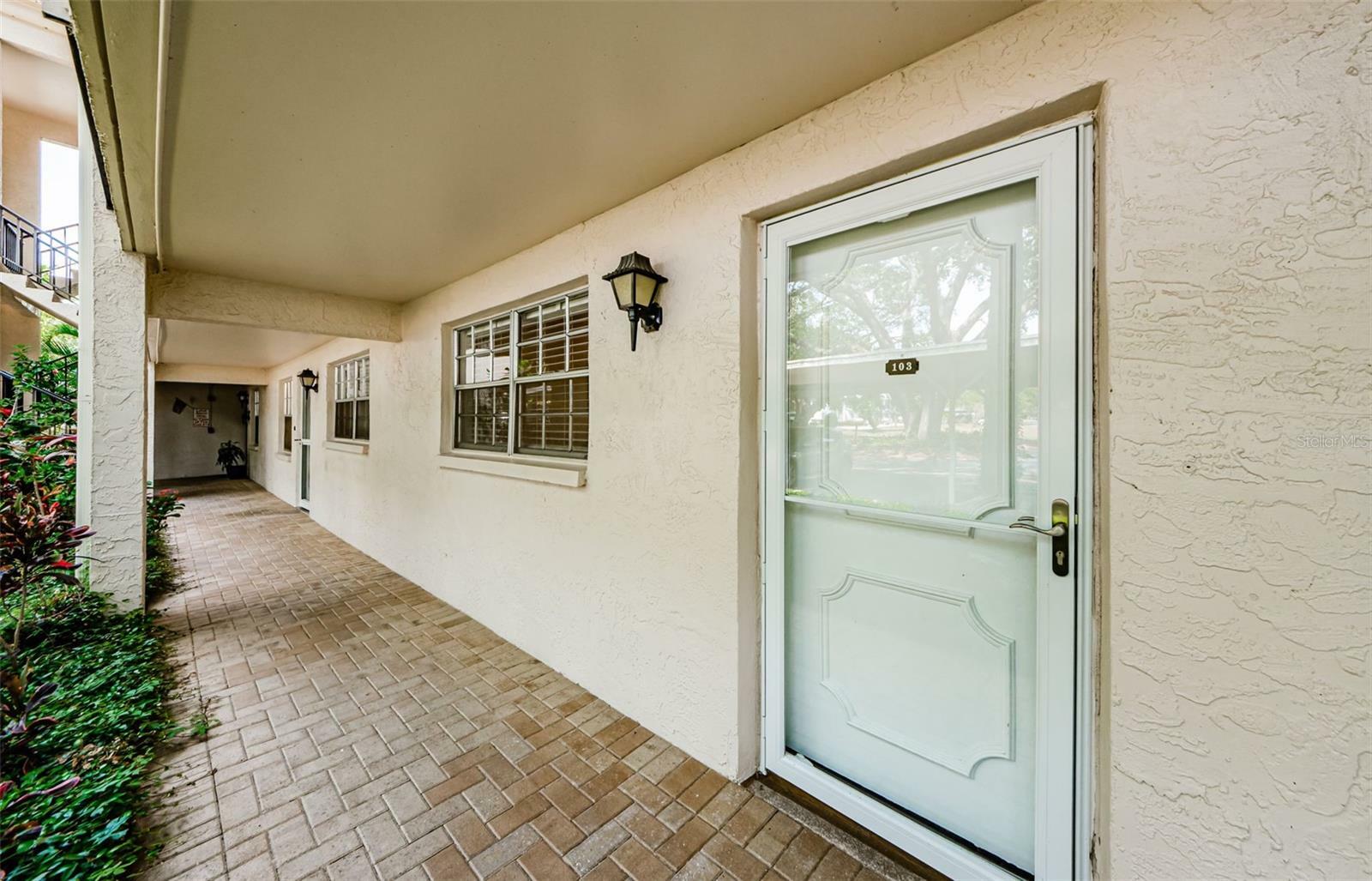 Property Photo:  865 Virginia Court 103  FL 34698 