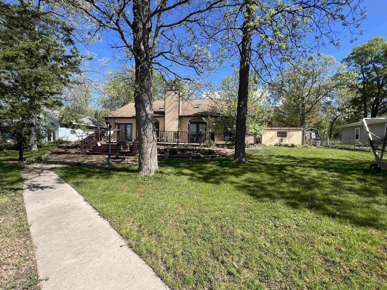 Property Photo:  169 Golden Drive  WI 53920 
