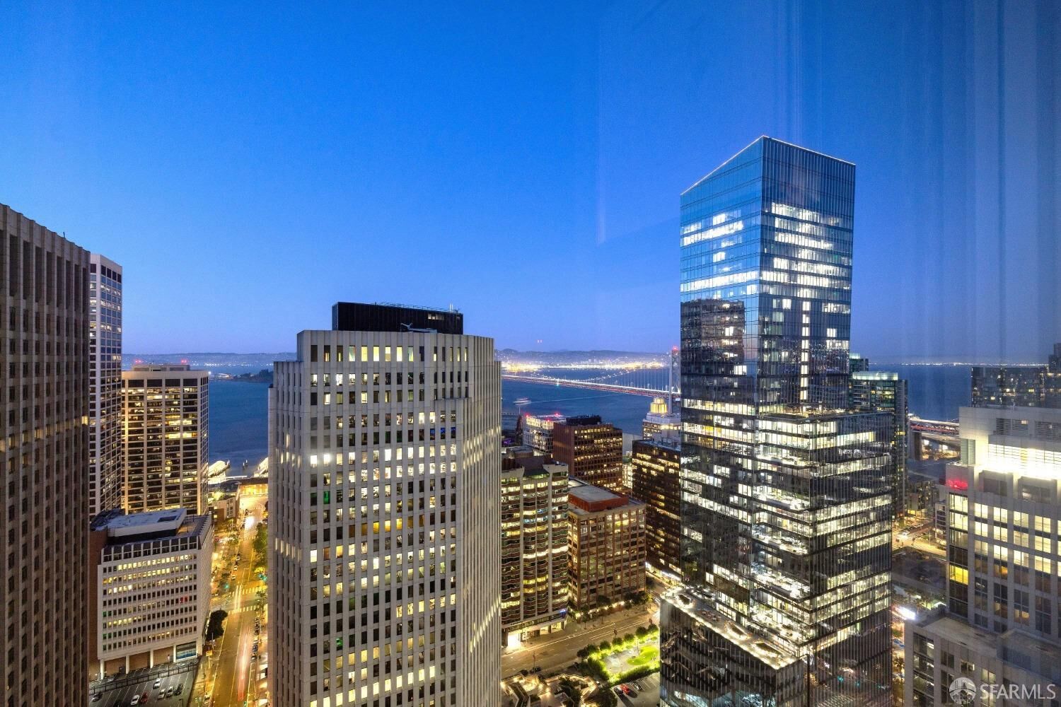 Property Photo: 301 Mission Street 41B CA 94105